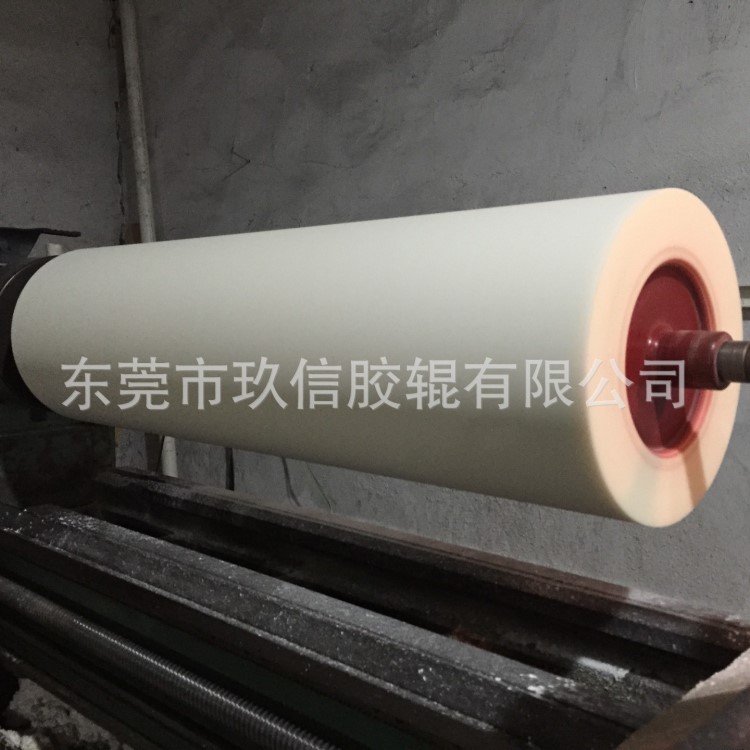 除塵不粘膠防靜電人字開槽網(wǎng)紋高溫硅膠橡膠輥工業(yè)造紙印刷滾筒