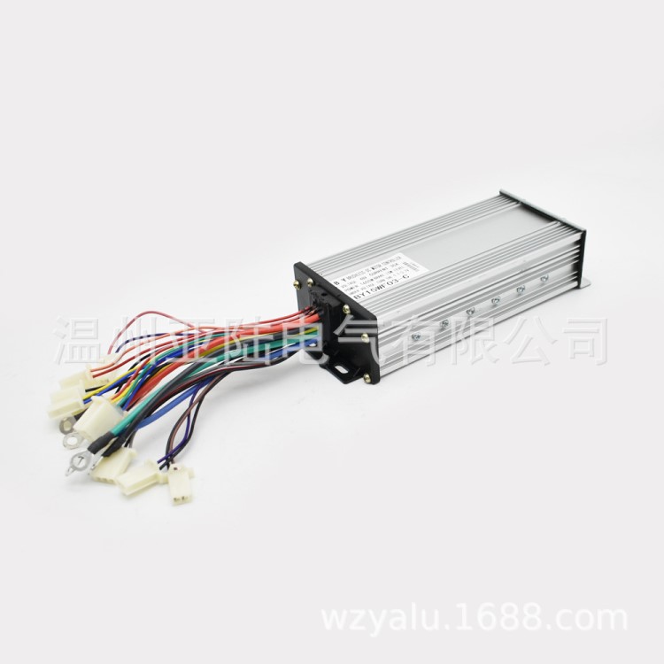 電動(dòng)車智能無刷控制器2000W48V60V15管無刷高速電機(jī)專用控制器