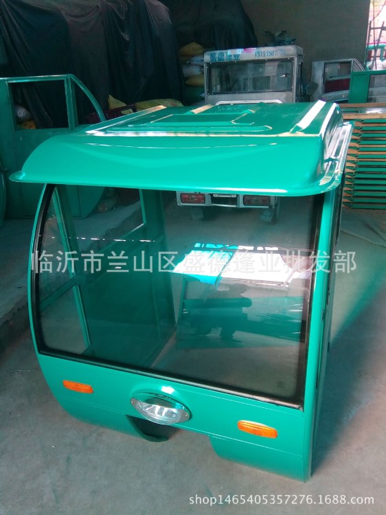 新款全封閉扇形沖壓頂分體式方棚三輪車車棚電動(dòng)車棚