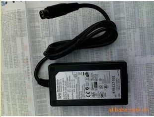 原裝雙組輸出APD 移動硬盤電源12V1. 5V1.四針DA-30C01