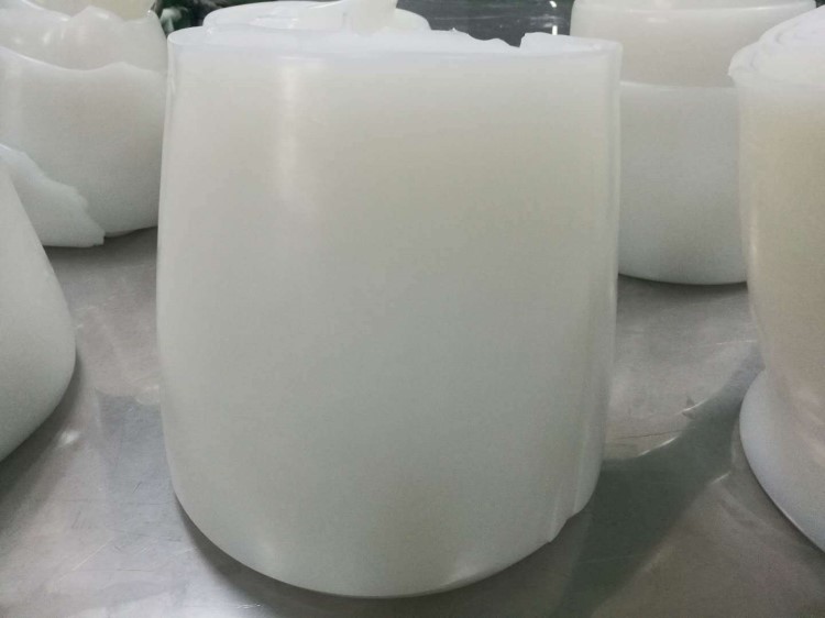 粉膠混煉硅膠 加粉混煉膠 環(huán)保可降低成本30% 白色固體粉膠