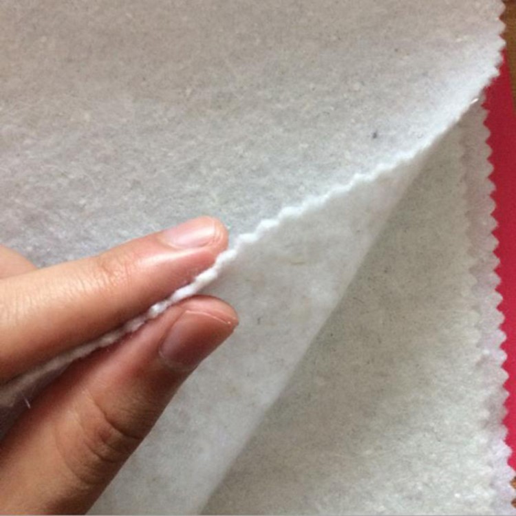 白色防滲土工布短纖滌綸長絲工程建筑材料護坡路面養護無紡布批發