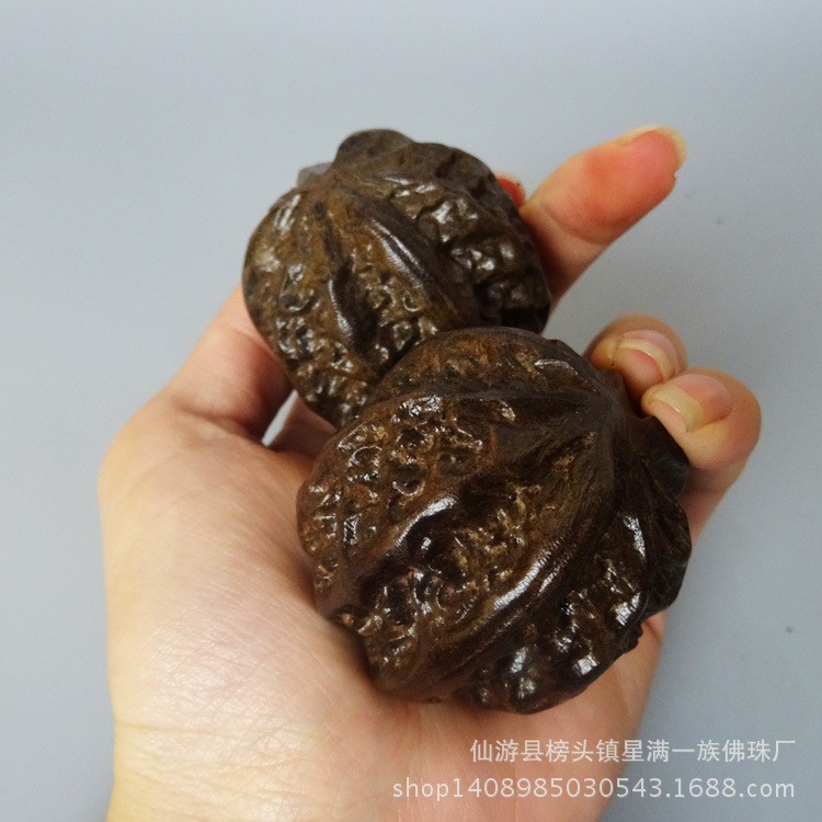 越南沉香木雕按摩手球 核桃文玩 老人健康球木質(zhì)工藝品手把件批