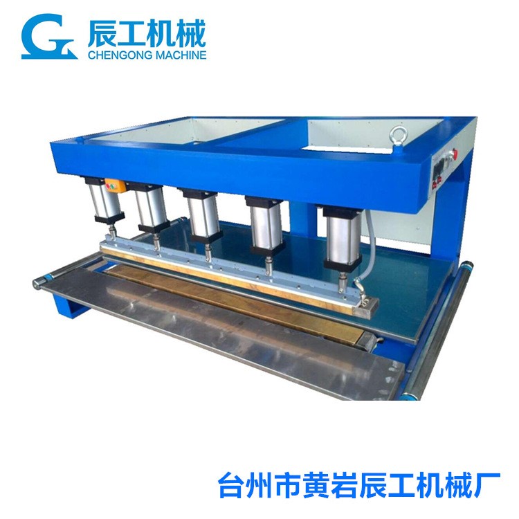 移動熱合焊接機、臥式接頭機、膜結構、鐵氟龍、四氟乙烯、PTFE