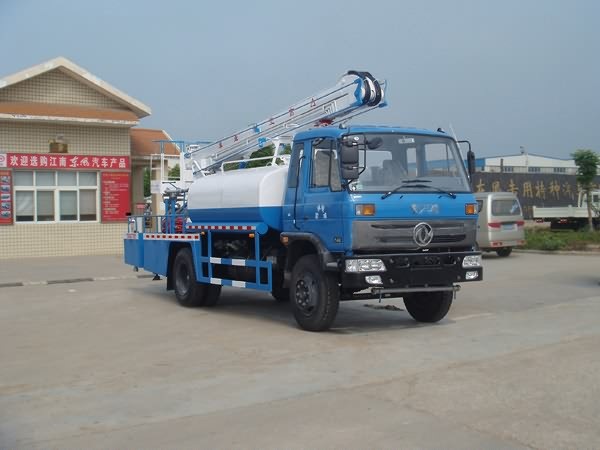 國4高空作業(yè)灑水車、綠化噴灑車、多功能灑水車13872881898