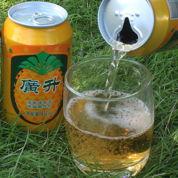 菠蘿啤酒整箱批發(fā)果味汽水330ml*24廠家碳酸飲料代理加工飲品