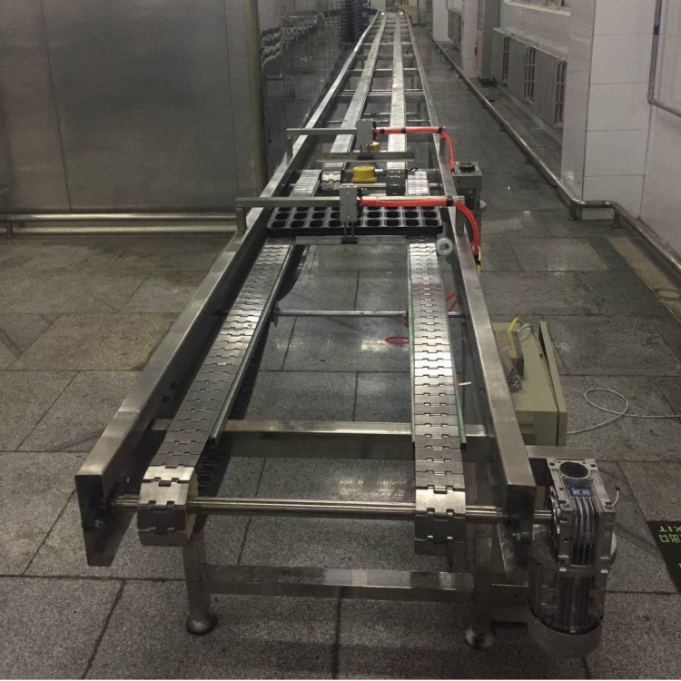 平頂鏈板傳送帶輸送設備 可定制食品加工耐高溫不銹鋼鏈板輸送機