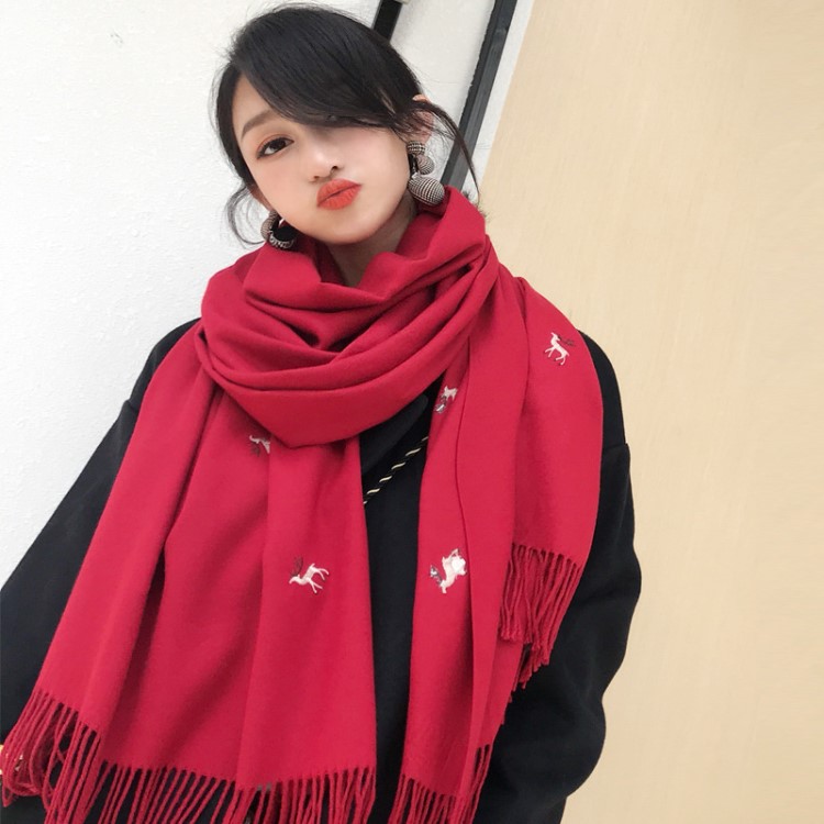刺繡小鹿情侶圍巾女 韓版新款百搭圣誕圍脖保暖加厚加長披肩批發(fā)