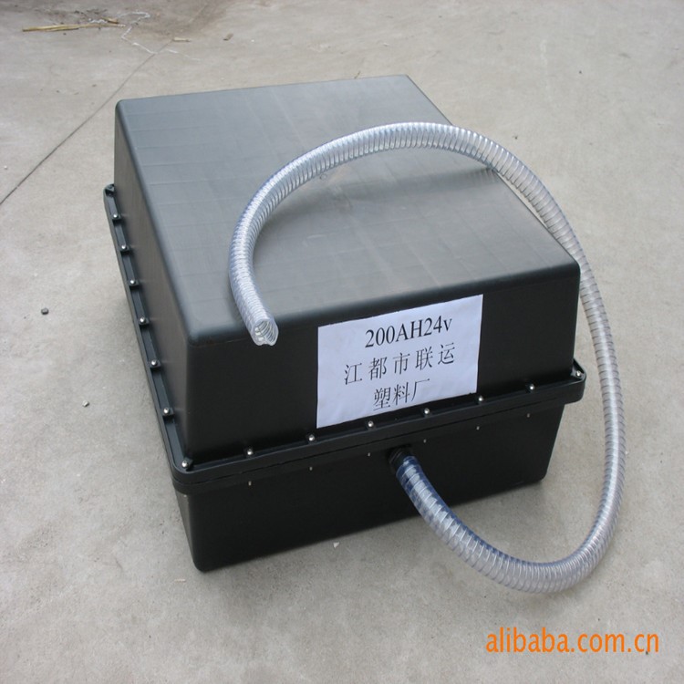 廠家直銷120AH-12V太陽(yáng)能蓄電池箱保溫箱防水 現(xiàn)貨供應(yīng)