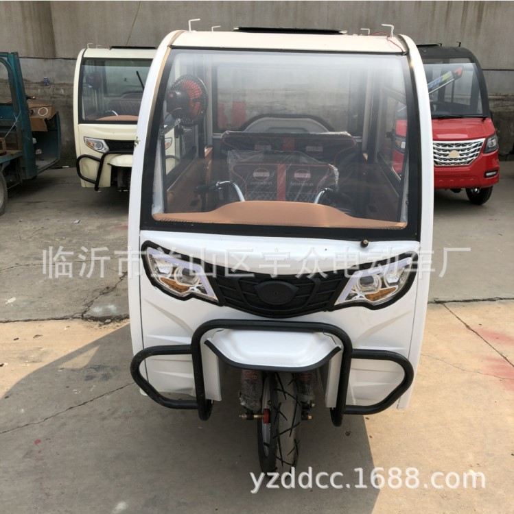 2019新款電動(dòng)三輪車 全封閉客運(yùn)電動(dòng)三輪車 老年代步電動(dòng)三輪