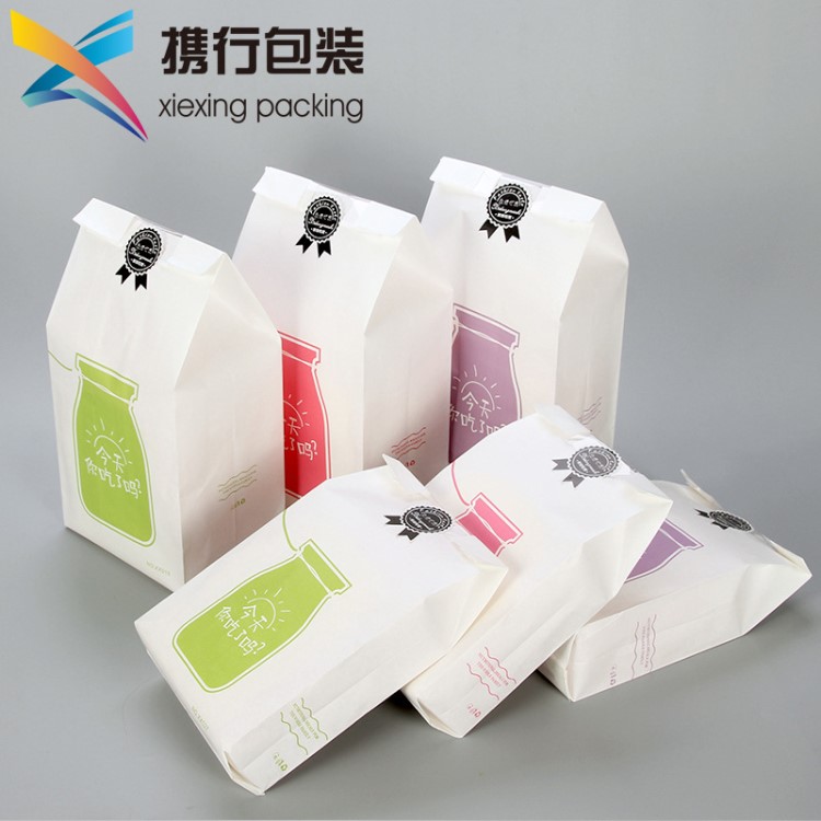 開窗西點(diǎn)面包紙袋環(huán)保紙包裝袋食品紙袋方底外賣打包袋廠家現(xiàn)貨