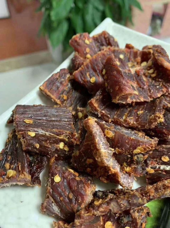 四川原生態(tài)風(fēng)干牦牛肉干500g散裝手撕西藏特產(chǎn)內(nèi)蒙古風(fēng)干牛肉干