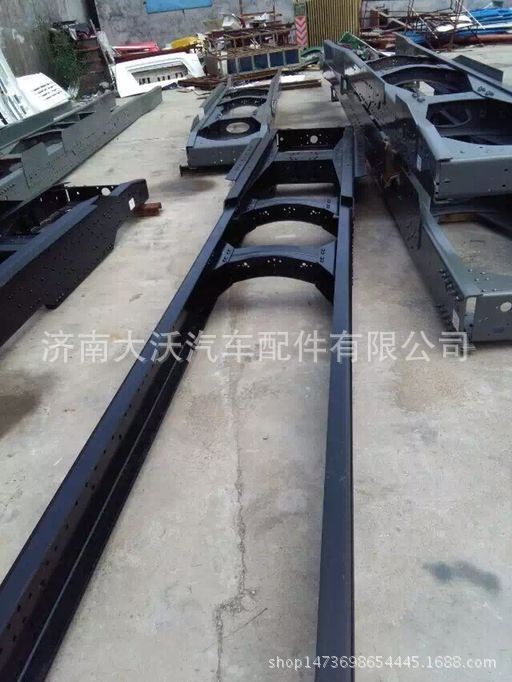 重汽斯太爾自卸車車架牽引車車架豪沃車架奧龍車架德龍車架總成