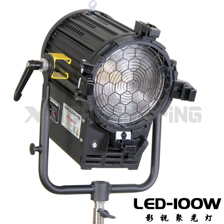 LED100w演播室聚光燈LED舞臺聚光燈攝影棚燈面光燈帶DMX512調(diào)光