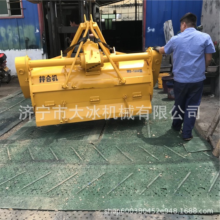 汽車后橋式冷再生灰土路拌機(jī) 新式加強(qiáng)版代銷那個(gè)題拌合機(jī) 率