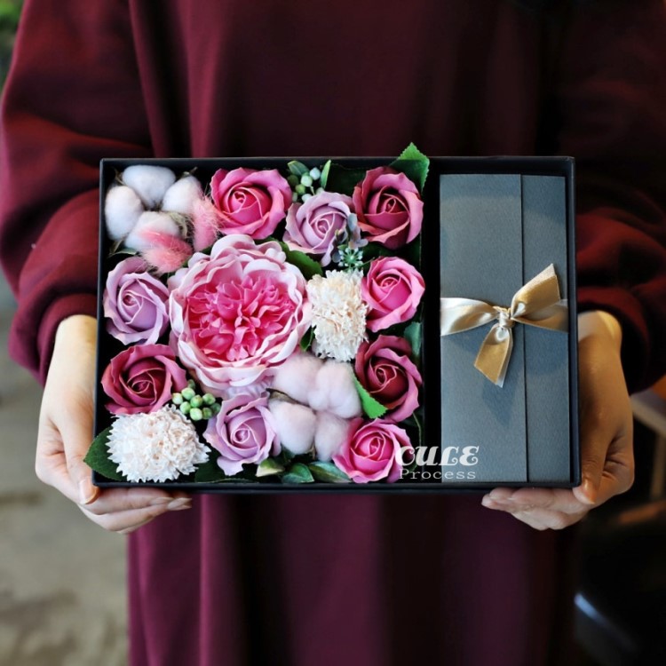 廠家直銷創(chuàng)意節(jié)日禮盒伴手禮盒 香皂花情人節(jié)禮物可搭配各種禮物