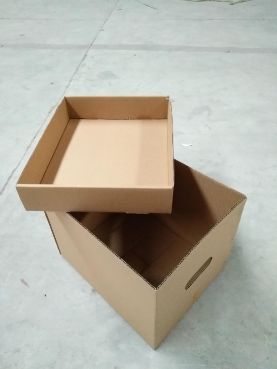 厂家订制收纳纸箱纸壳搬家箱定制纸箱容纳旅行箱