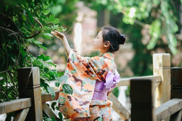 儿童和服浴衣日本和服正装振袖抗皱免熨烫儿童表演和服套装