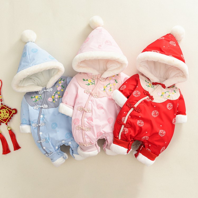 婴儿连体衣新生儿衣服冬款加绒加厚宝宝哈衣婴幼儿绣花盘扣爬服