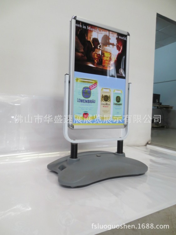 工廠訂做加油站雙面注水海報架雙面的廣告牌