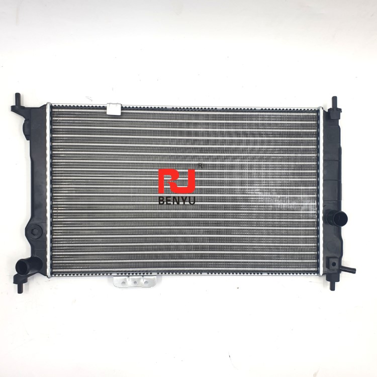 適用于歐寶astra汽車(chē)散熱器水箱1300147廠家直銷(xiāo)radiator