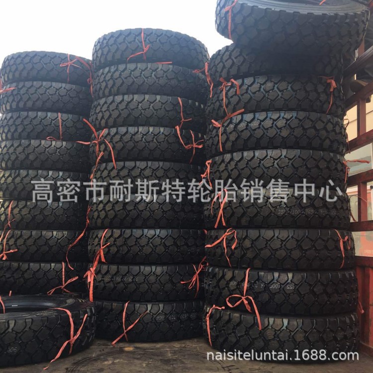 黃海255/100R16越野卡車輪胎部隊輪胎255 100R16 依維柯輪胎