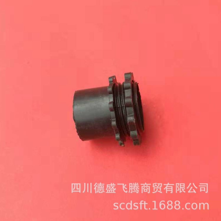 大量批發(fā)包塑金屬軟管穿線接頭 尼龍接頭16 20 25 32塑料