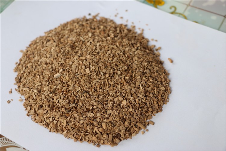 銷售燒烤專用梨木果木屑 經(jīng)久耐用燃點(diǎn)低果木屑 燃盡殘少