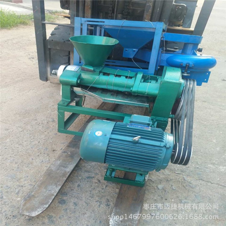 新式豆粕粉豆皮機(jī),蛋白肉擠壓成型機(jī),做人造肉素雞翅的機(jī)器廠家