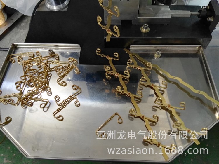 鉚釘半自動鉚合機 銀觸點鉚接機 插座鉚釘鉚合機  銀觸點鉚合機