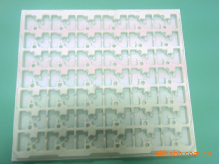 供應(yīng)PS料抗震防滑吸塑和PS復(fù)合耐磨吸塑產(chǎn)品