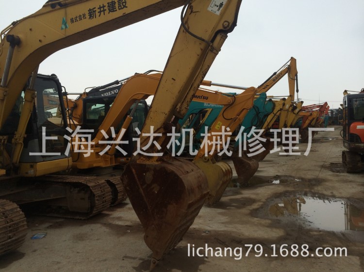 福建二手挖掘機(jī)價(jià)格：70、100、130、160日立/ 興達(dá)二手挖掘機(jī)