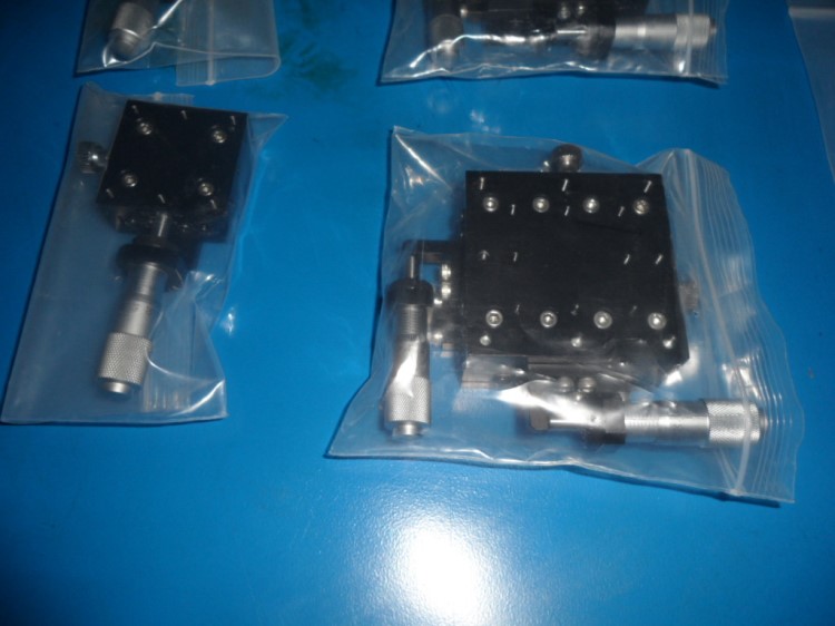 XY軸 二維手動微調(diào)架廠家供應