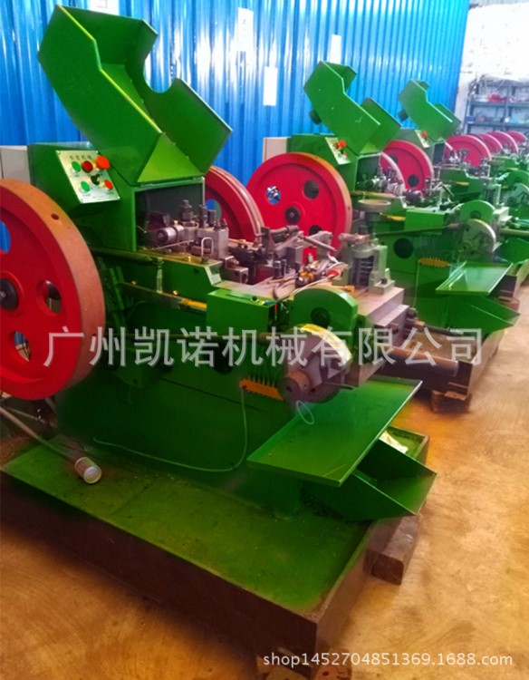 高穩定性螺絲螺釘打頭機 screw (cold)heading machine