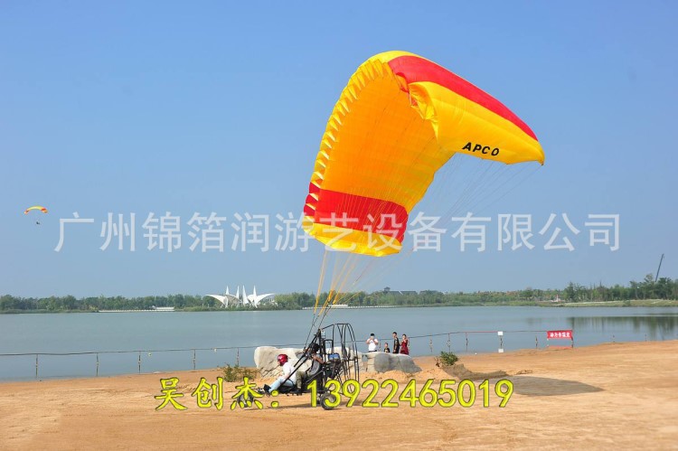 大型游樂設(shè)備滑翔傘室外游樂景區(qū)俱樂部低空飛行動力傘飛行器