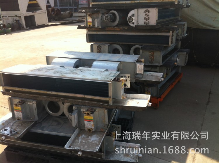 出售一批九成新約克風(fēng)機盤管YGFC08CC3SXXXLDG