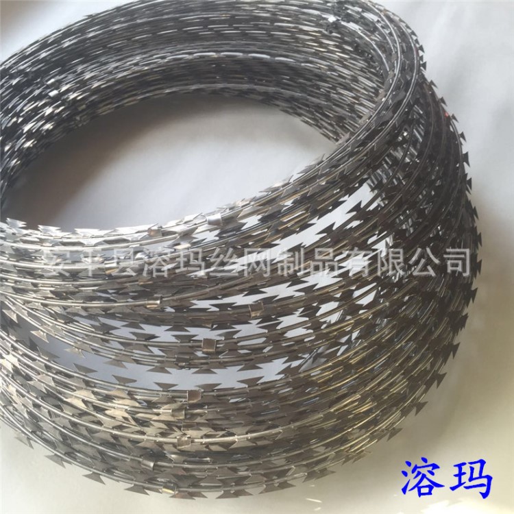江蘇無(wú)錫鎮(zhèn)江蘇州南通監(jiān)獄專(zhuān)用防護(hù)刺籠BTO-22鍍鋅刀片刺繩可定制
