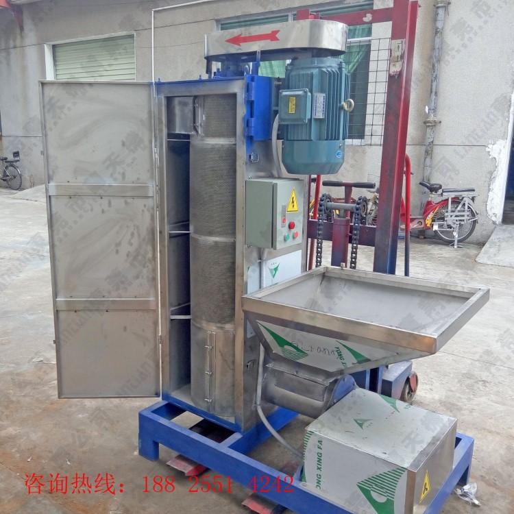 高埗鎮(zhèn)立式甩干機(jī) 南京塑料顆粒脫水機(jī) 供應(yīng)1.2T立式甩干機(jī)