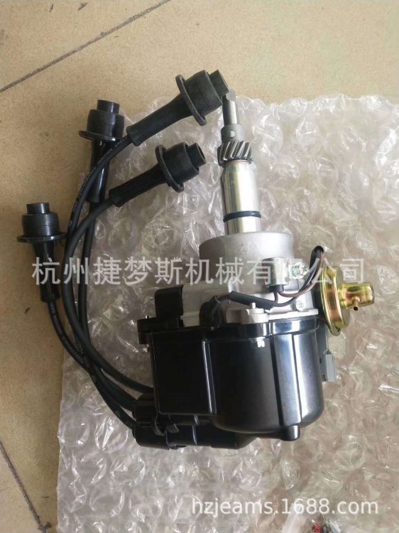 豐田4Y發(fā)動(dòng)機(jī)配件；豐田4Y分電器；分電器總成；適用叉車配件