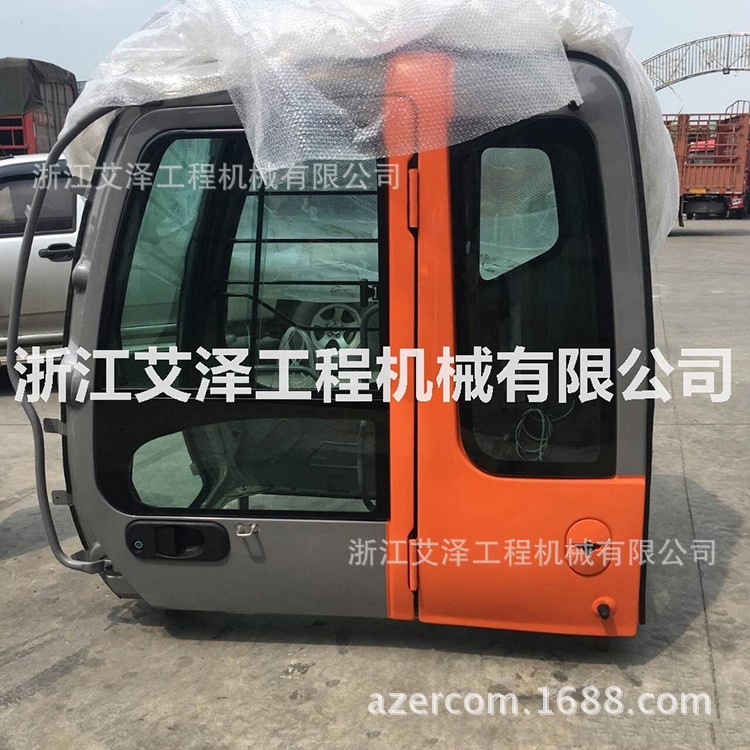 挖掘機駕駛室內(nèi)飾件：，日立，斗山，神鋼，沃爾沃，現(xiàn)代