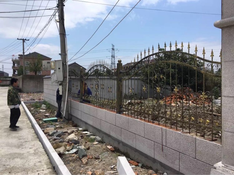 南京鐵藝：供應庭院鐵藝圍墻欄桿鐵藝護欄杭州市南京市合肥市。
