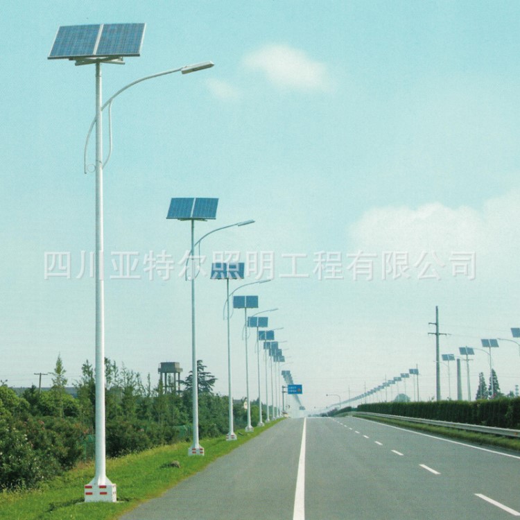 定制高度6米-12米太陽能路燈 LED太陽能路燈 風(fēng)力太陽能路燈