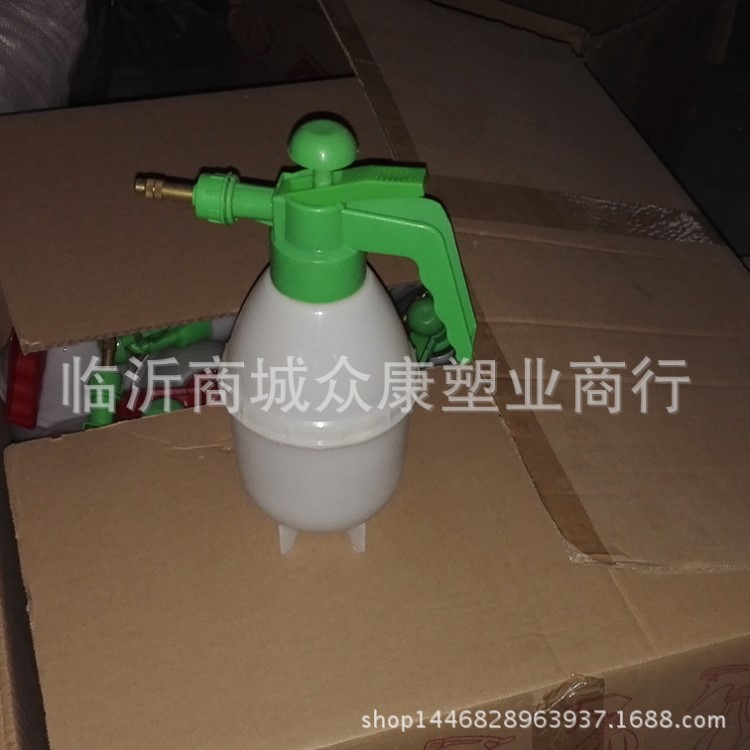 0.8型手動(dòng)噴霧器微型噴霧器廠家大量銷售氣壓澆花瓶品質(zhì)