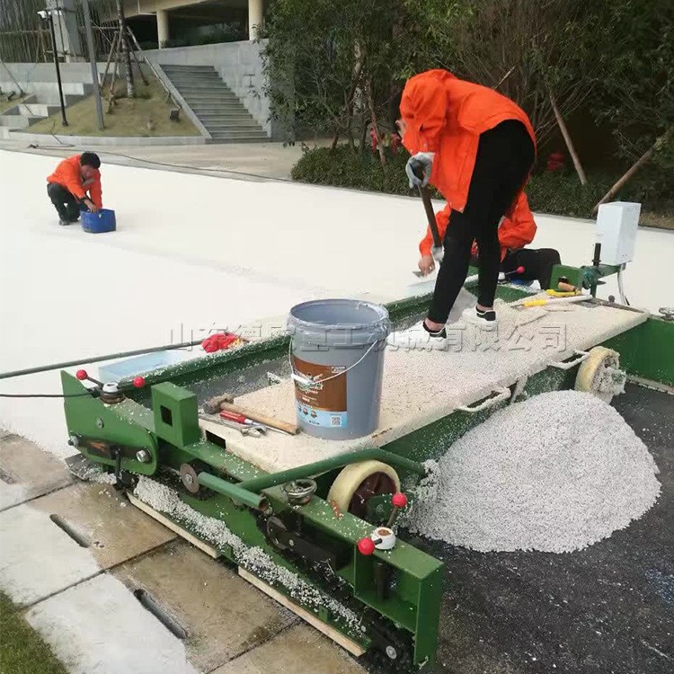 塑膠瀝青操場攤鋪整平機 座駕塑膠鋪設機 橡膠顆粒小型平鋪機