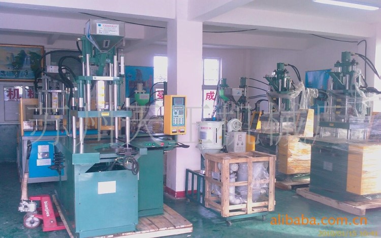 供應(yīng)精密臥式工程塑膠專用注塑機 空調(diào) 汽車內(nèi)飾零部件專用注塑機