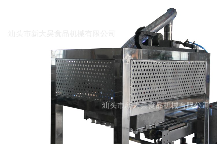 蛋糕吸盤機、脫模機、脫盤機、自動吸脫機、多用雙盤自動脫模機