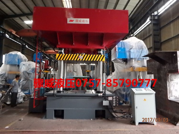 ZY07水脹機(jī)可配模具，汽車排氣管成型機(jī)，異型管成型機(jī)