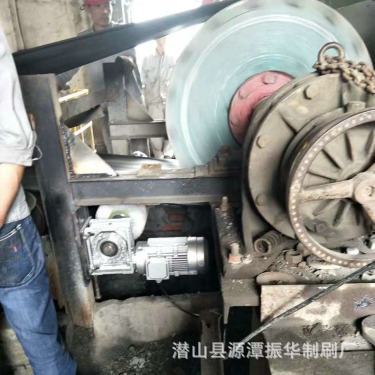 滚刷清扫器厂家直供 管道滚刷清扫器 防爆滚刷清扫器