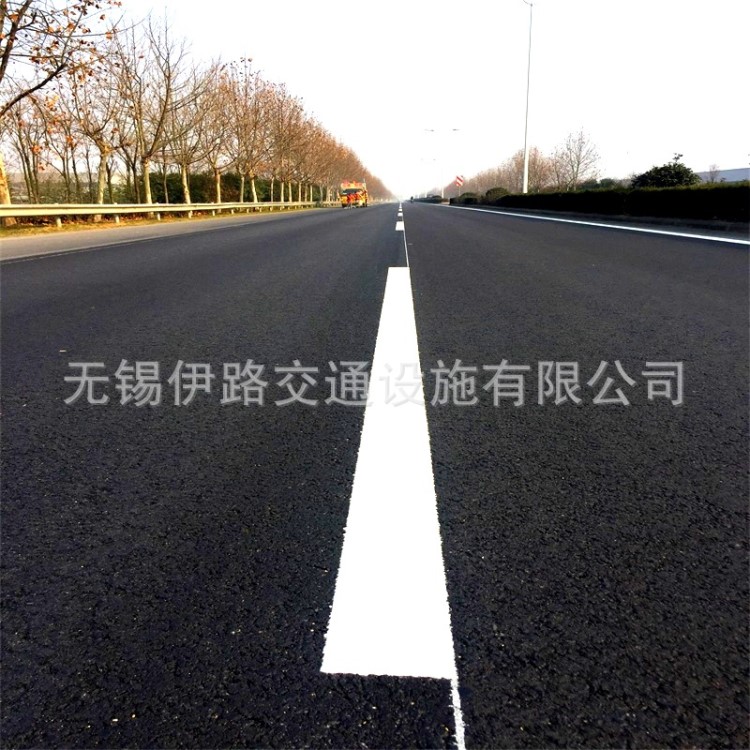 國(guó)內(nèi)施工道路標(biāo)線團(tuán)隊(duì) 停車場(chǎng)停車位常溫劃線易清洗防腐性