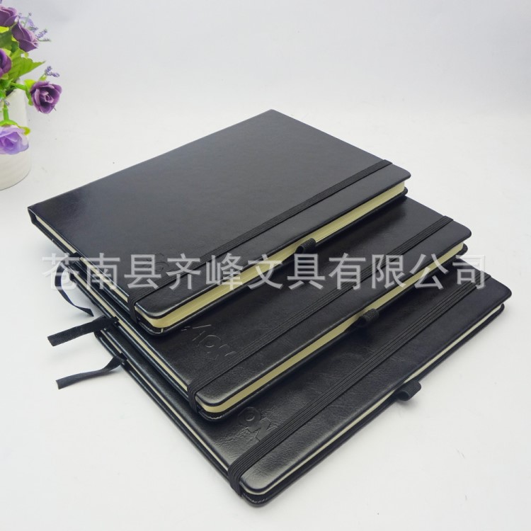 定制壓印logo黑色亮pu皮綁帶筆記本 A5硬皮記事本帶橡皮筋筆套